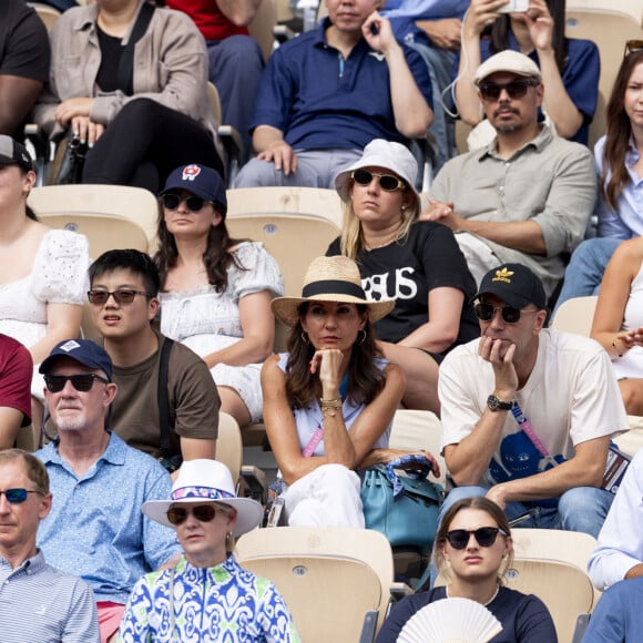 Zinédine Zidane et sa femme Véronique assistent à l'épreuve de tennis (Rafael Nadal) lors des Jeux Olympiques de Paris 2024 (JO) à Roland Garros, à Paris, France, le 28 juillet 2024. © Jacovides-Perusseau/Bestimage 