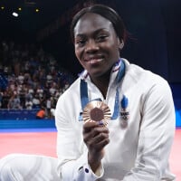 JO Paris 2024 : Clarisse Agbegnenou complice avec sa fille Athéna après sa médaille, une star du foot émerveillée