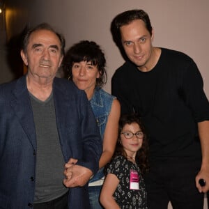 Exclusif - Richard Bohringer, Romane Bohringer, sa fille Rose et Grand Corps Malade - Backstage du concert exceptionnel de Grand Corps Malade (Fabien Marsaud) avec de nombreux artistes sur scène au Trianon à Paris, le 17 juin 2016. À l'issue du concert Grand Corps Malade a reçu un disque de platine entouré de tous ses amis. © CVS / Veeren / Bestimage 