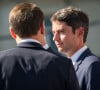 Si leur relation avait démarré sous les meilleurs auspices, depuis la dissolution de l'Assemblée nationale, les deux hommes s'éviteraient comme la peste et ne se "supporteraient plus". 
Emmanuel Macron, president de la Republique avec Gabriel Attal, premier ministre - Les personnalités politiques à la cérémonie du 144ème défilé militaire du 14 juillet, jour de la Fête Nationale, à Paris. © Eric Tschaen / Pool / Bestimage 