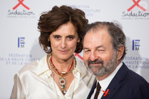 Inès de La Fressange et Denis Olivennes assistent au 18ème dîner de la mode pour l'association AIDS Sidaction au Pavillon Cambon à Paris le 23 janvier 2020. Nasser Berzane/ABACAPRESS.COM