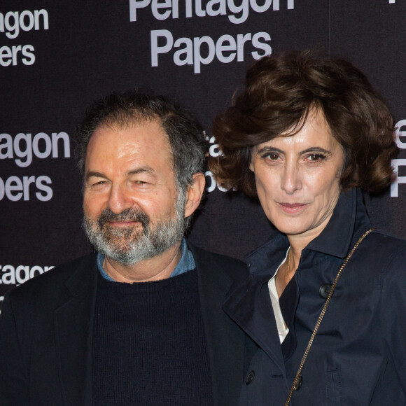 Denis Olivennes et Inès de La Fressange assistent à l'avant-première du film Pentagon Papers Paris au cinéma UGC Normandie le 14 janvier 2018 à Paris. Nasser Berzane/ABACAPRESS.COM