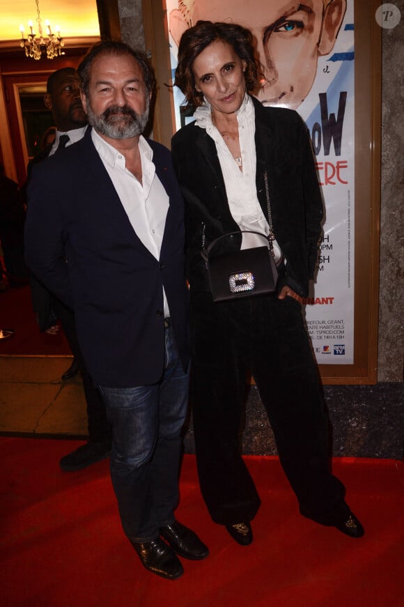 Inès de La Fressange et Denis Olivennes assistent au Fashion Freak Show de Jean Paul Gaultier aux Folies Bergères à Paris, le 28 septembre 2018. Julien Reynaud/APS-Medias/ABACAPRESS.COM