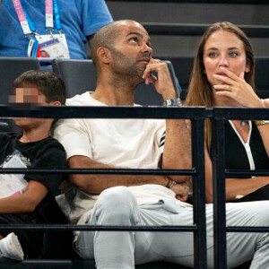 L'homme d'affaires et ex-basketteur était accompagné de sa chérie Agathe Teyssier.