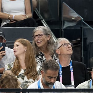 Bill Gates avec sa fille Jennifer Gates et son mari le cavalier égyptien Nayel Nassar assistent aux épreuves de Gymnastique artistique féminine, finale du concours général lors des Jeux Olympiques de Paris 2024 (JO) au Palais omnisports Bercy Arena, à Paris, France, le 1er août 20241. © Jacovides-Perusseau/Bestimage