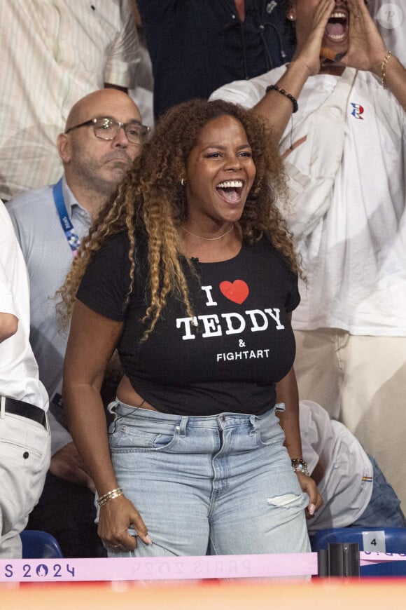 Et il n'était pas question pour lui de ne pas célébrer ce sacre avec sa dulcinée
Luthna Plocus, femme de Teddy Riner - Les célébrités assistent aux épreuves de judo lors des Jeux Olympiques de Paris 2024 (JO) au Arena Champs de Mars à Paris, France, le 2 août 2024. © Jacovides-Perusseau/Bestimage 