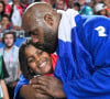 Et avec leur fils Eden également 
Teddy Riner célèbre son titre olympique avec son fils Eden à l'Arena Champ-de-Mars aux Jeux olympiques de Paris le 2 août 2024. Photo by Eliot Blondet/ABACAPRESS.COM