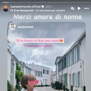Notamment son fils aîné Alessandro, à ce jour en couple avec Méliné Ristiguian et avec qui il a eu un petit garçon prénommé Mahé. Son clan tout entier est naturellement de la partie.
(Capture d'écran Instagram).
