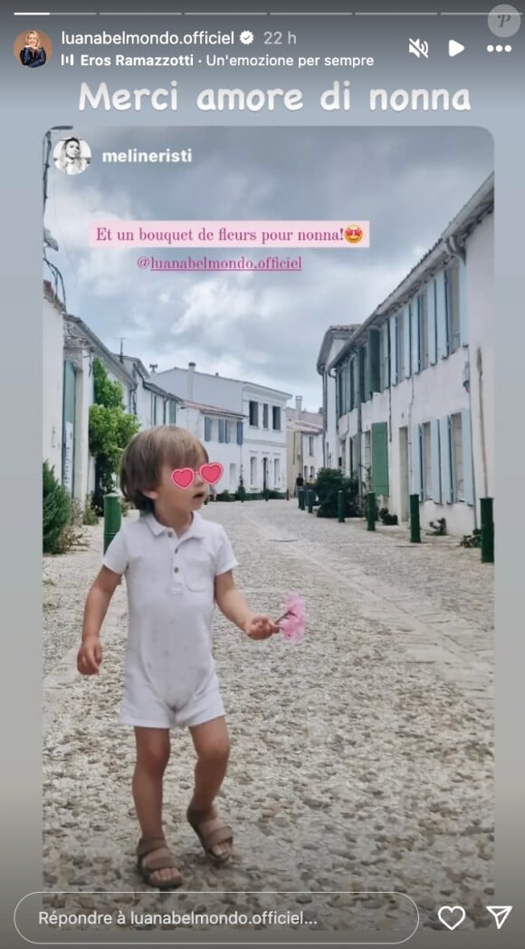 Notamment son fils aîné Alessandro, à ce jour en couple avec Méliné Ristiguian et avec qui il a eu un petit garçon prénommé Mahé. Son clan tout entier est naturellement de la partie.
(Capture d'écran Instagram).
