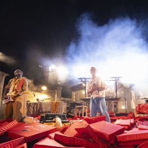 Exclusif - Christophe Maé - Christophe Maé, à l'occasion de sa tournée "Carnet de voyage", en concert au Théâtre de verdure lors du 40ème Festival de Ramatuelle. Le 1er août 2024 © Cyril Bruneau / Festival de Ramatuelle / Bestimage 