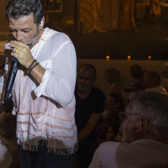 Exclusif - Christophe Maé - Christophe Maé, à l'occasion de sa tournée "Carnet de voyage", en concert au Théâtre de verdure lors du 40ème Festival de Ramatuelle. Le 1er août 2024 © Cyril Bruneau / Festival de Ramatuelle / Bestimage 