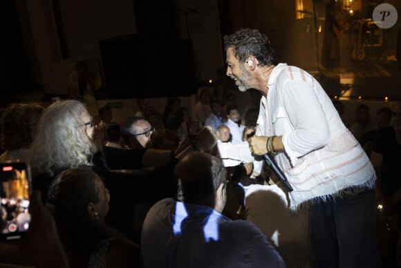 Exclusif - Christophe Maé - Christophe Maé, à l'occasion de sa tournée "Carnet de voyage", en concert au Théâtre de verdure lors du 40ème Festival de Ramatuelle. Le 1er août 2024 © Cyril Bruneau / Festival de Ramatuelle / Bestimage 