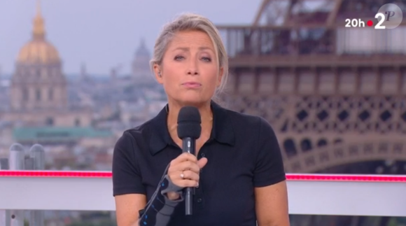 Mais aucune information n'avait fuité concernant la cause de ce petit pépin de santé heureusement sans gravité
Anne-Sophie Lapix et son attelle en direct du JT de France 2 pendant les Jeux olympiques