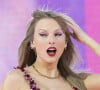 "Taylor a été dévastée par cette nouvelle. Elle est dévastée pour les fans qui attendent depuis des années de la voir", a indiqué cette source au Mirror.
Taylor Swift lors de son concert à l'Anfield Stadium, à Liverpool, en Angleterre.