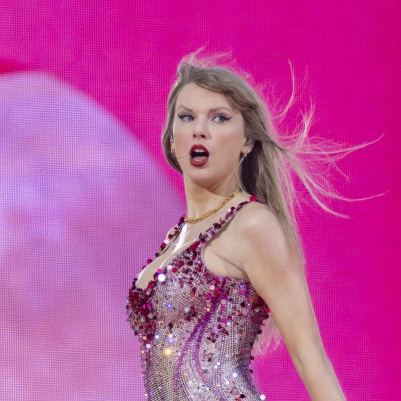 Taylor Swift lors de son concert à l'Anfield Stadium, à Liverpool, en Angleterre.