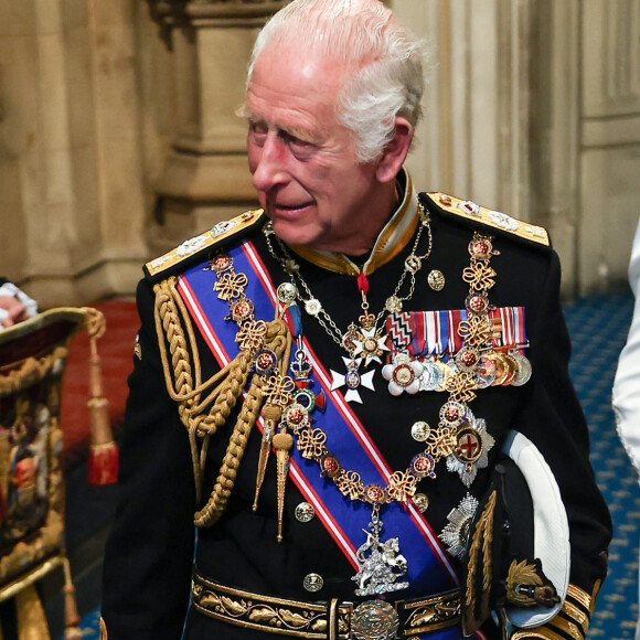 Le roi Charles III d'Angleterre et la reine consort Camilla Parker Bowles lors de l'ouverture officielle du parlement britannique au palais de Westminster à Londres. Le 17 juillet 2024 