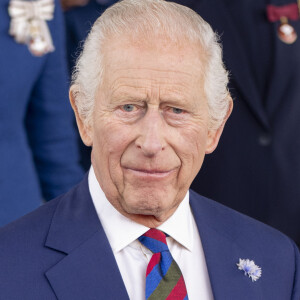 Apparu avec Kate Middleton à Trooping The Colour il y a quelques semaines, le roi Charles semblait en bonne forme malgré son actuel combat contre le cancer.
Archives : Roi Charles III © GoffPhotos/Bestimage