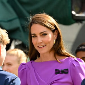 Catherine (Kate) Middleton avec la princesse Charlotte et Pippa Middleton dans les tribunes de la finale du tournoi de Wimbledon 2024, le 14 juillet 2024.