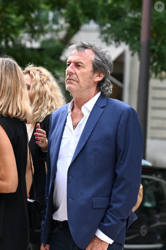 Jean-Luc Reichmann - Arrivées aux obsèques de Nonce Paolini en l'église Saint-Honoré-d'Eylau, 66 bis, avenue Raymond-Poincaré à Paris, France, le 23 juillet 2024.