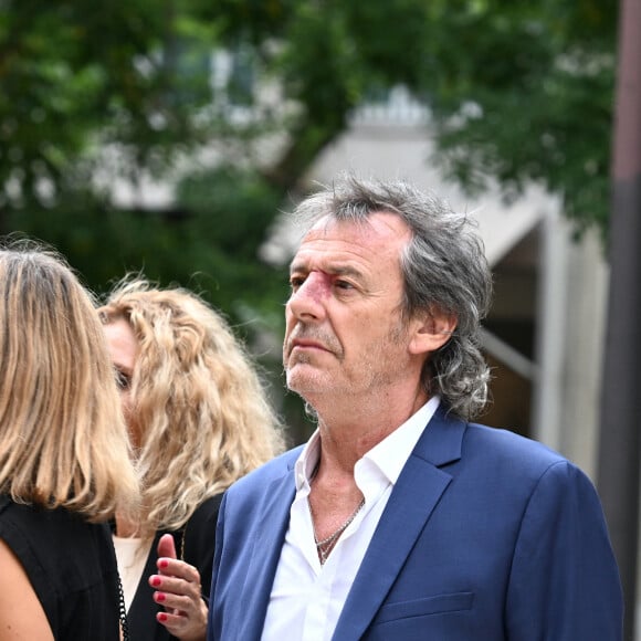 Jean-Luc Reichmann - Arrivées aux obsèques de Nonce Paolini en l'église Saint-Honoré-d'Eylau, 66 bis, avenue Raymond-Poincaré à Paris, France, le 23 juillet 2024.