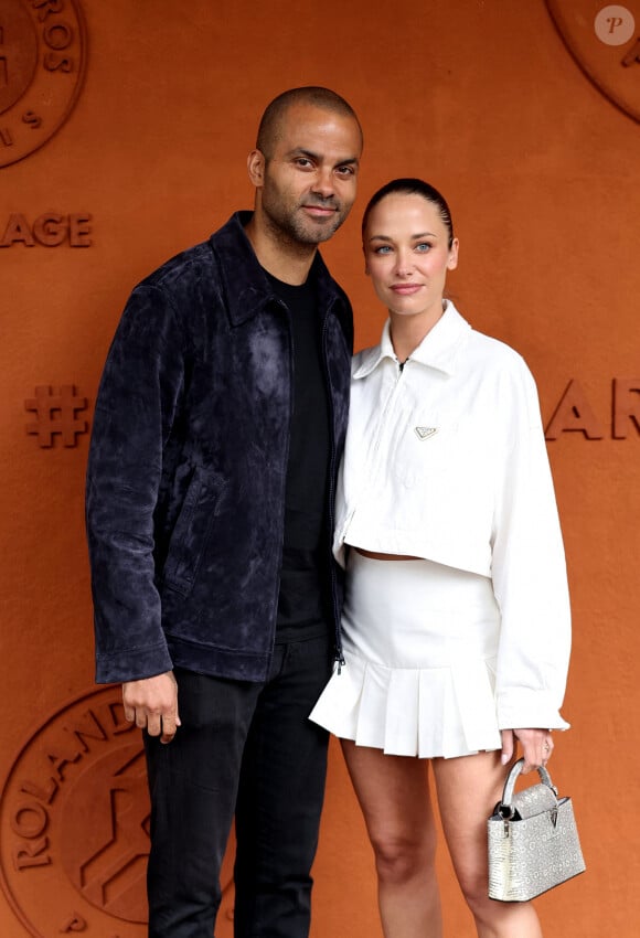 Tony Parker et sa compagne Agathe Teyssier au village lors des Internationaux de France de tennis de Roland Garros 2024 à Paris le 2 juin 2024. © Dominique Jacovides / Cyril Moreau / Bestimage