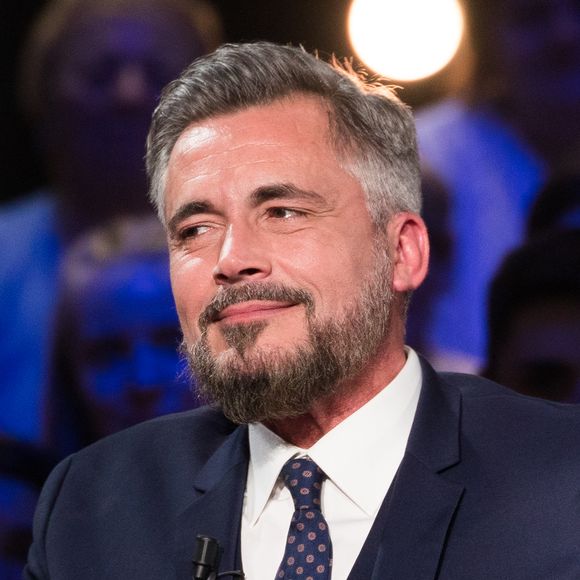 Olivier Minne est une figure incontournable du PAF.
Exclusif - Olivier Minne - Enregistrement de l'émission "La Boîte à secrets" à Paris, présentée par F.Bollaert. © Tiziano Da Silva / Bestimage