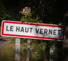 Contrairement aux rumeurs qui indiquait que le crâne était dissimulé dans les branchages ou dans les herbes, elle confie que le crâne était "au milieu du sentier"
Le Haut-Vernet où Émile (2 ans) a disparu l'été dernier.