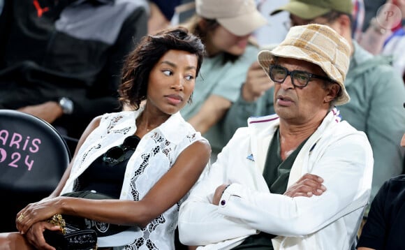 Yannick Noah et sa compagne Malika - Les célébrités en tribunes pendant l'épreuve de basketball de Demi-Finale opposant la France à l'Allemagne lors des Jeux Olympiques de Paris 2024 (JO) à l'Arena Bercy, à Paris, France, le 8 août 2024. © Jacovides-Perusseau/Bestimage