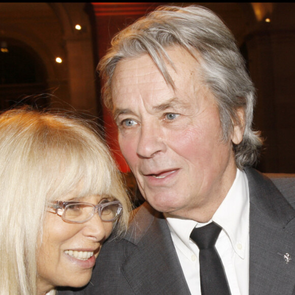 Alain Delon et Mireille Darc.