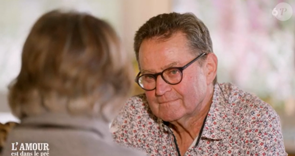 Un agriculteur promet déjà d'être l'un des chouchous de la saison de par son naturel attachant. C'est Gilles.
Gilles (L'amour est dans le pré) en speed-dating avec Isabelle. M6