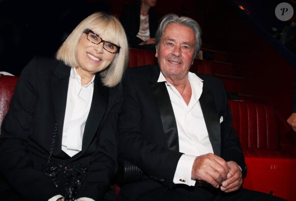 Alain Delon et Mireille Darc le 4 mai 2013 à Cannes, France.