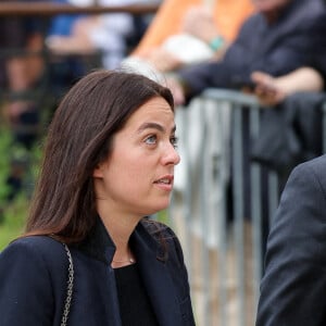 Anouchka Delon - Arrivées aux obsèques de l'auteure-compositrice-interprète et actrice française Françoise Hardy au crématorium du cimetière du Père-Lachaise à Paris, France, le 20 juin 2024. © Jacovides-Moreau/Bestimage 