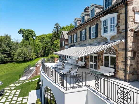 Le manoir de Catherine Zeta Jones et Michaël Douglas, situé à Irvington, 40 km au nord de Manhattan est à vendre 12 millions de dollars.©Compass