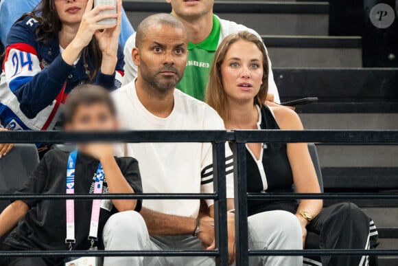 Tony Parker embourbé dans l'un de ses ambitieux projet
 
Tony Parker avec sa compagne Agathe Teyssier - Les célébrités assistent aux épreuves de Gymnastique artistique féminine, finale du concours général lors des Jeux Olympiques de Paris (JO) au Palais omnisports Bercy Arena, à Paris, France. © Jacovides-Perusseau/Bestimage