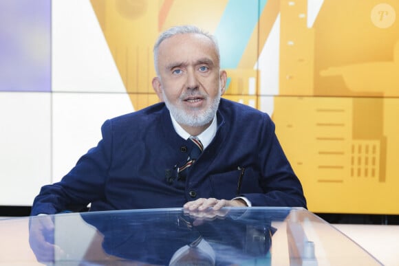 Dominique Farrugia - Enregistrement de l'émission "Le goût des autres", présentée par V.Benaïm et diffusée le 2 avril sur la chaine i24News. Le 15 mars 2023 © Jack Tribeca / Bestimage 