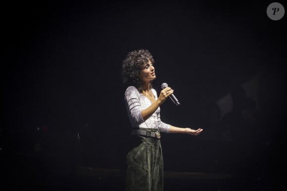 Exclusif - Barbara Pravi lors du concert hommage à la chanteuse Barbara "Du bout des lèvres" , conçu par l'INA, sur la scène du Grand Rex à Paris. © Jack Tribeca / Bestimage