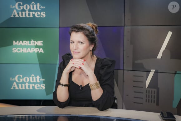 Marlène Schiappa est l’invitée de V.Bénaïm dans son émission Le Gout des Autres sur I24 News © Jack Tribeca / Bestimage 