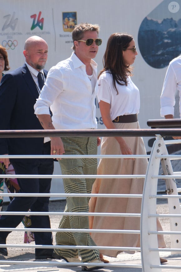 L'acteur Brad Pitt et sa petite amie, Ines de Ramon, arrivent à Venise pendant la 81e Mostra du festival du film de Venise, le 31 août 2024 à Venise, en Italie. Photo par MvS/Splash News/ABACAPRESS.COM