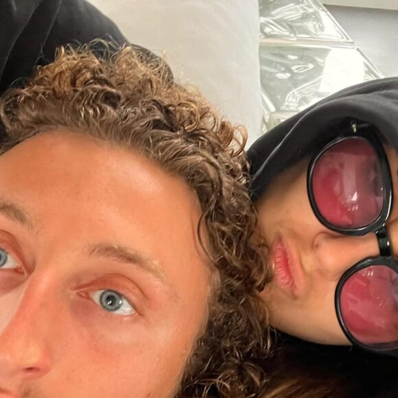 C'est à l'occasion de son anniversaire que Joalukas a partagé plusieurs photos
Joalukas Noah amoureux. Il se dévoile sur Instagram avec sa compagne Pauline. Le 31 août 2024.