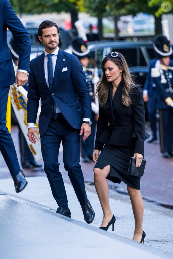 Le prince Carl Philip de Suède et la princesse Sofia (Hellqvist) de Suède - La famille royale de Suède lors de l'ouverture du Parlement 2022 (Riksmötets öppnande) au bâtiment Riksdagshuset à Stockholm, Suède, le 27 septembre 2022. 