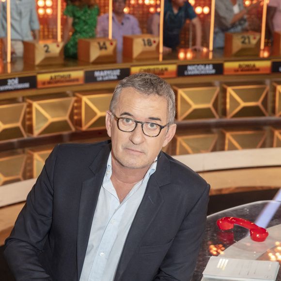 Exclusif -Christophe Dechavanne - Enregistrement du jeu "À Prendre Ou À Laisser" (APOAL) présenté par Christophe Dechavanne et diffusé sur C8 à partir du 14 juin 2021, à Paris, France, le 1er juin 2021. © Jack Tribeca/Bestimage