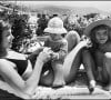 Et ses filles 
Jane Birkin, Charlotte Gainsbourg et une autre de ses filles en 1972.