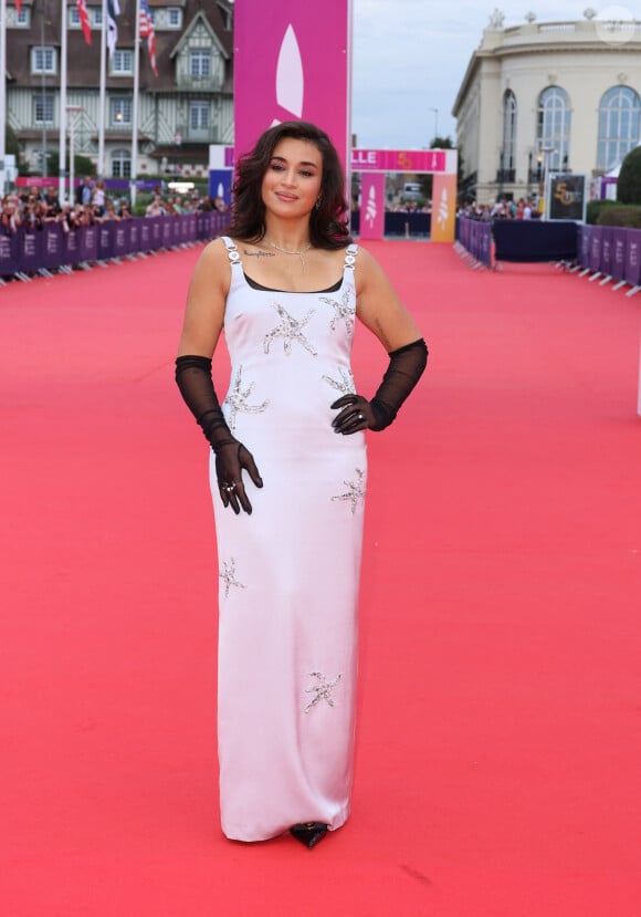 Camélia Jordana - Arrivées à la soirée d'ouverture de la 50ème édition du Festival du Cinema Américain de Deauville, France, le 6 septembre 2024. © Denis Guignebourg/BestImage 