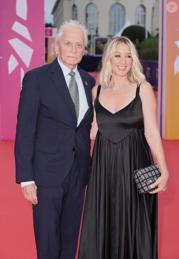 Michael Douglas et Ludivine Sagnier - Arrivées à la soirée d'ouverture de la 50ème édition du Festival du Cinema Américain de Deauville, France, le 6 septembre 2024. © Denis Guignebourg/BestImage 