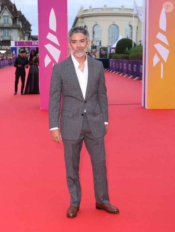 Manu Payet - Arrivées à la soirée d'ouverture de la 50ème édition du Festival du Cinema Américain de Deauville, France, le 6 septembre 2024. © Denis Guignebourg/BestImage 