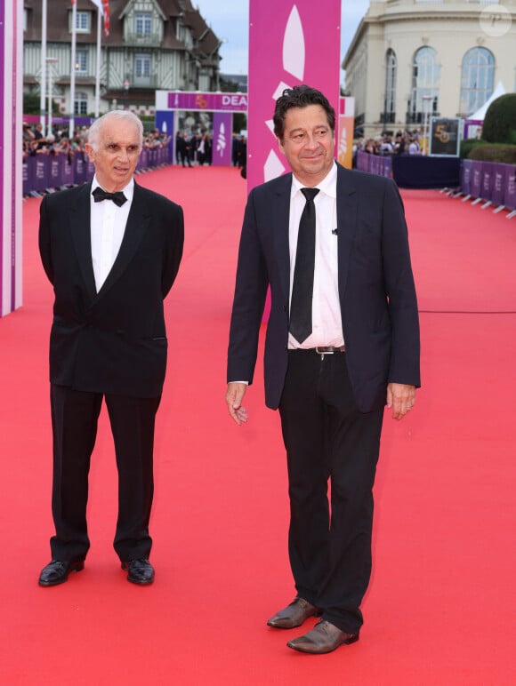 Alain Terzian et Laurent Gerra - Arrivées à la soirée d'ouverture de la 50ème édition du Festival du Cinema Américain de Deauville, France, le 6 septembre 2024. © Denis Guignebourg/BestImage 