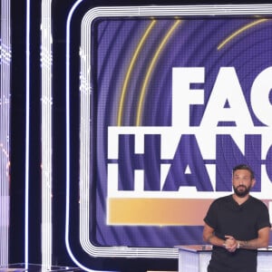 Exclusif - Cyril Hanouna sur le plateau de l’enregistrement de l’émission « Face à Hanouna » présentée parC.Hanouna et diffusée sur C8 le 08 septembre 2024, à Paris, France, le 05 septembre 2024. © Jack Tribeca / Bestimage  No web pour la Belgique et la Suisse 