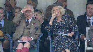 Camilla et Charles se lâchent en public : le couple pris d'un fou rire inarrêtable et ce n'est pas la première fois !