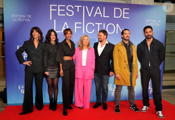 Par la suite, une projection de la série de Disney+ intitulée Les enfants sont rois a eu lieu
Les membres du jury, Pauline Gygax, Stephanie Pillonca, Sonia Rolland, Caroline Franc, Thierry Godard, Bastien Burger et Jérémy Nadeau - Soirée d'ouverture du festival de la fiction TV de La Rochelle le 10 septembre 2024. © Patrick Bernard/Bestimage