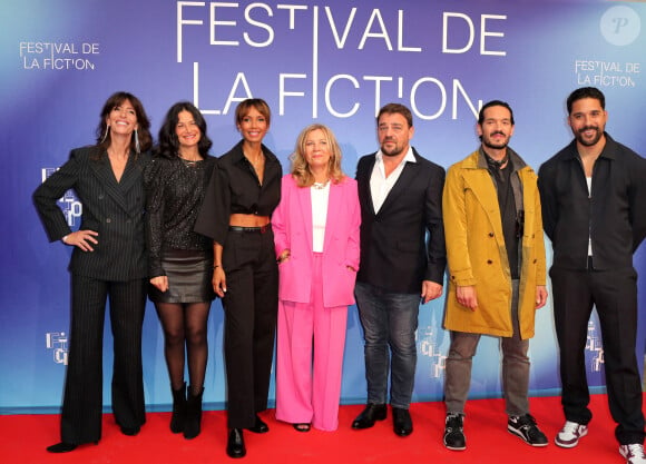 Les membres du jury, Pauline Gygax, Stephanie Pillonca, Sonia Rolland, Caroline Franc, Thierry Godard, Bastien Burger et Jérémy Nadeau - Soirée d'ouverture du festival de la fiction TV de La Rochelle le 10 septembre 2024. © Patrick Bernard/Bestimage